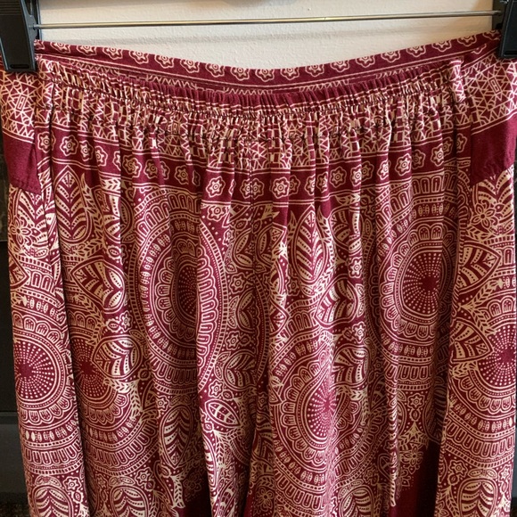 Wide leg Thai Cropped Pants - Picture 3 of 6